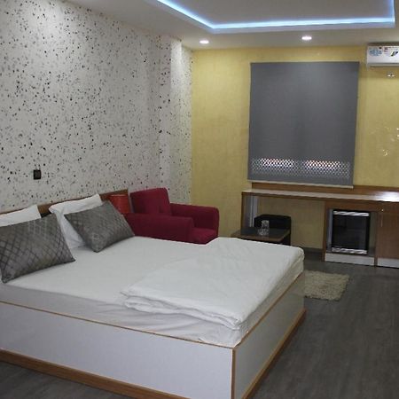Turkuaz Residence Hotel อิสตันบูล ภายนอก รูปภาพ