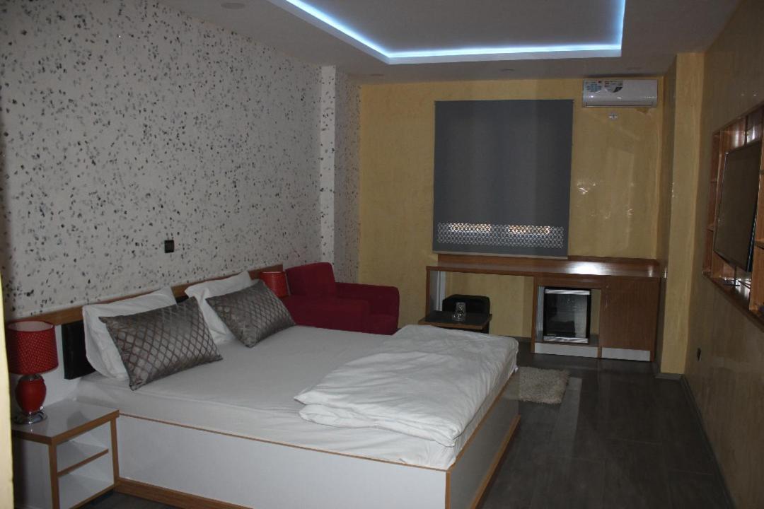 Turkuaz Residence Hotel อิสตันบูล ภายนอก รูปภาพ